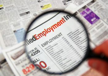 La tasa de desempleo en EEUU bajó al 4,9 % en octubre