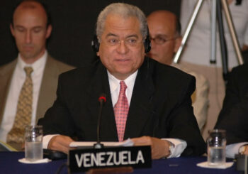 Gobierno venezolano no puede adelantar elecciones, según Jorge Valero