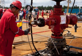 Petróleo venezolano volvió a caer y cierra en 37,46 dólares el barril