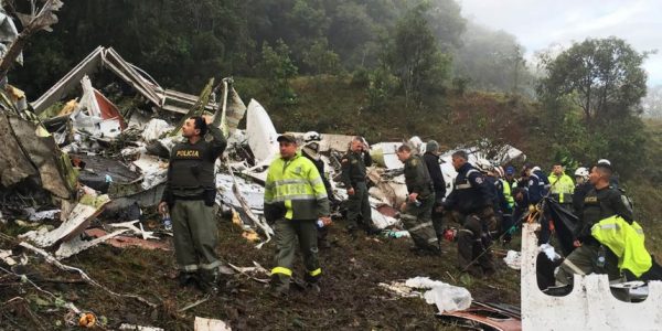 Cancillería colombiana coordina repatriación de víctimas de accidente aéreo