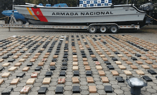 Incautan más de tonelada y media de cocaína en el Pacífico colombiano