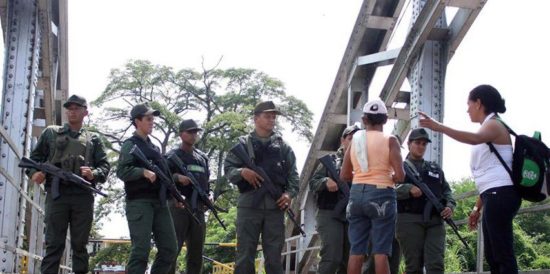 Colombia deportó 21 venezolanos que estaban ilegalmente en el país