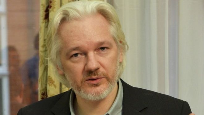 Assange mantiene su inocencia al divulgar su testimonio a la fiscalía sueca
