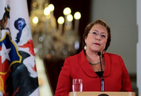 Bachelet destaca capacidad de respuesta tras terremoto en zona sur de Chile