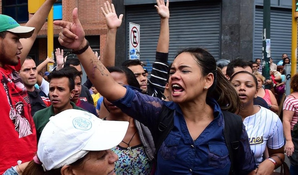 China pidió a Caracas protección para sus ciudadanos durante disturbios