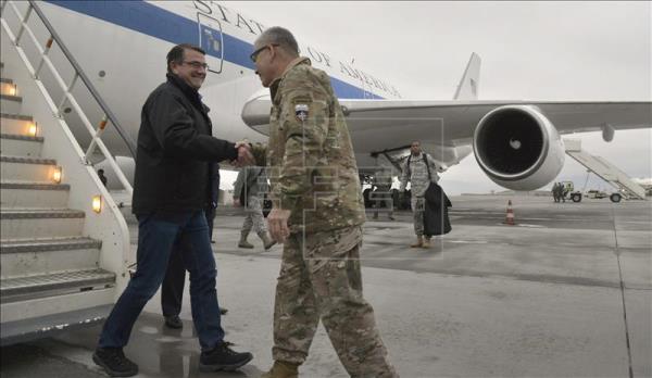 Ash Carter asegura que EEUU proseguirá su misión antiterrorista en Afganistán