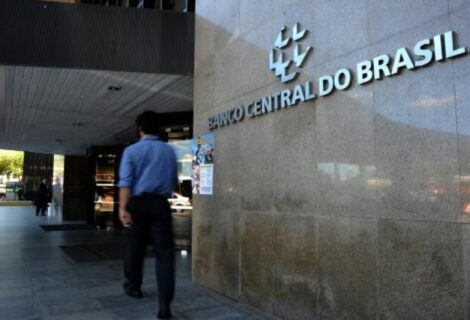 Banco Central de Brasil empeora perspectivas de crecimiento para 2016 y 2017