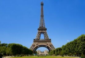 Torre Eiffel está cerrada por tercer día consecutivo a causa de una huelga