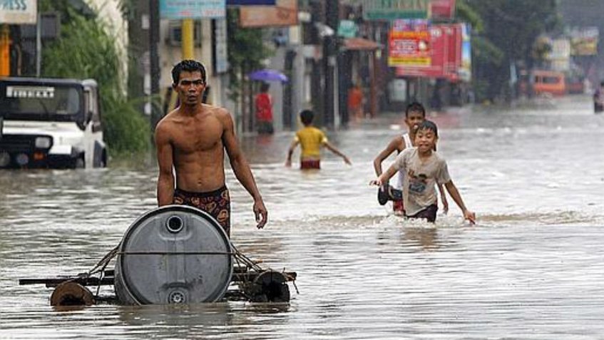 Miles de evacuados en Filipinas ante la llegada del tifón Nock-Ten