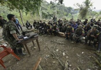 Grupo de control dice "no hay indicios" de prostitución en campamento de FARC