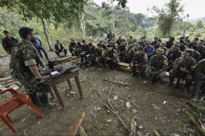 Grupo de control dice «no hay indicios» de prostitución en campamento de FARC