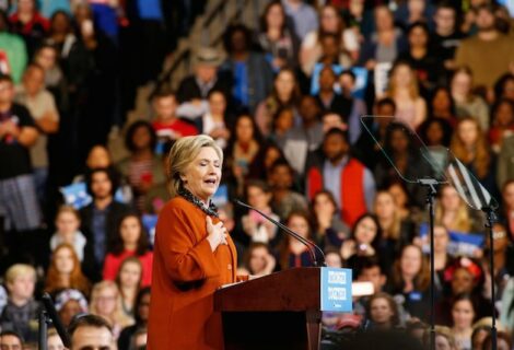 Equipo de Clinton apoya Colegio Electoral sea informado sobre injerencia rusa