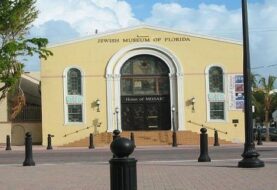 Museo explora la industria de la moda de judíos inmigrantes en Florida
