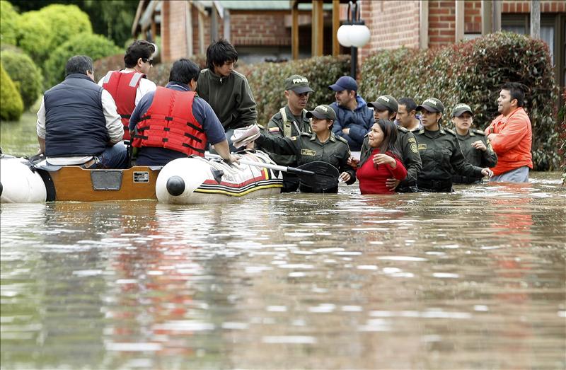 Temporada de lluvias deja 37 muertos y 10.000 familias afectadas en Colombia
