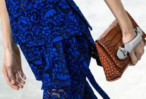 Denuncian muerte violenta de cocodrilos para hacer bolsos Louis Vuitton