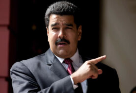 Maduro afirma que Venezuela avanzará y tendrá paz con o sin "derecha dialogando"