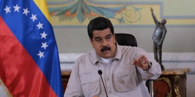 Maduro dice que el domingo llegará una «buena cantidad» de nuevos billetes