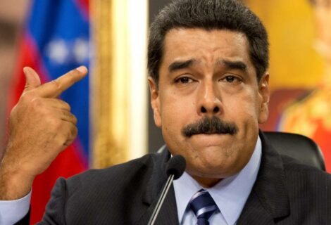 Maduro dice en mensaje navideño que 2017 será victorioso para Venezuela