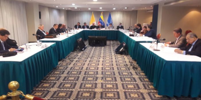 Cancilleres de 9 países piden seguir diálogo en Venezuela y cumplir acuerdos