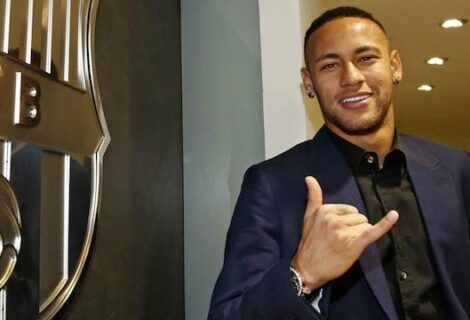 Neymar: "No tenemos que estar con los ojos en Madrid"