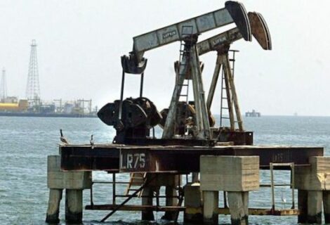 Doce países "No-OPEP" acuerdan reducir a 600 mil barriles diarios