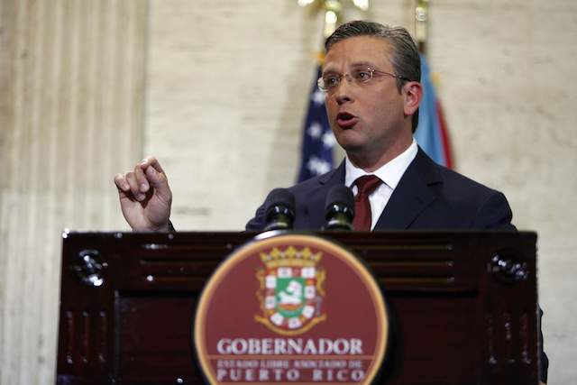 Gobernador saliente de P.Rico hablará en Washington de crisis fiscal de isla