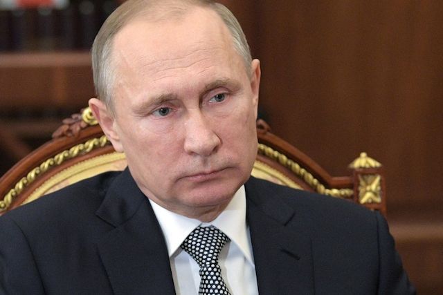 Putin acude al velatorio del embajador ruso asesinado en Ankara