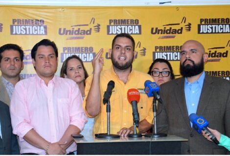 Requesens: La AN debe declarar el abandono del cargo a Maduro