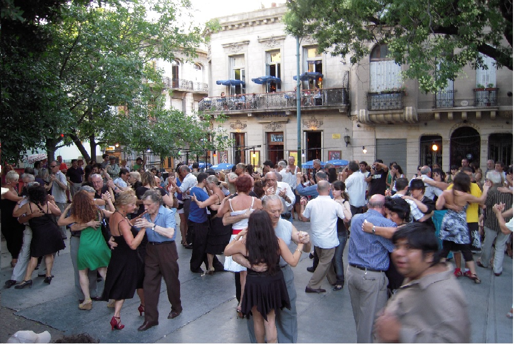 Uruguay reivindica su tango más famoso e inicia celebración de sus 100 años