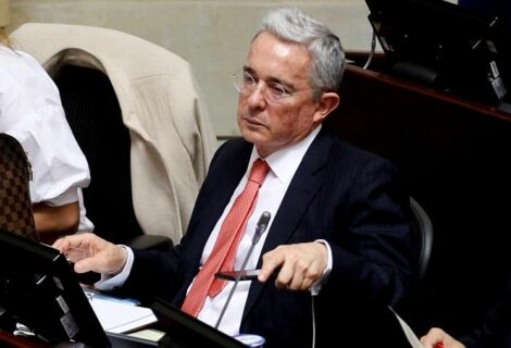 Uribe niega haber dicho que el presidente Santos compró el Nobel de Paz