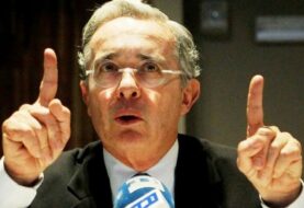 Uribe destaca el esfuerzo del Gobierno argentino para salir de "un desastre"