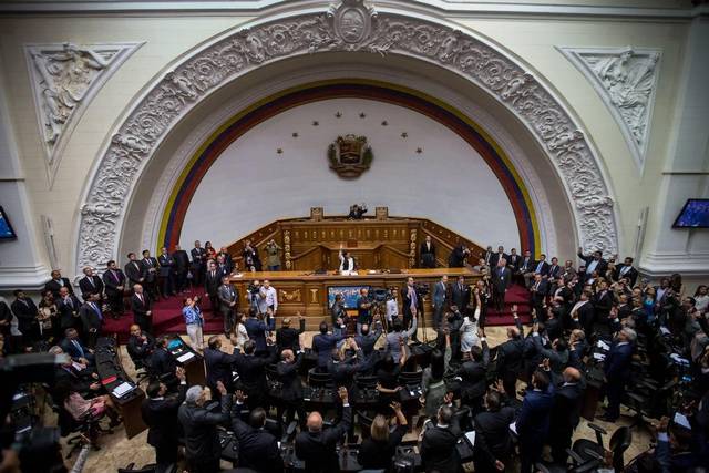 Cámara venezolana pide a poderes cesar actuaciones que limitan derecho a voto
