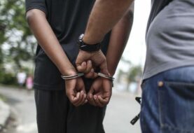 Arrestan en Miami Beach a hombre por amenazar de muerte en Twitter a Trump