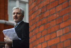 Assange aceptará su extradición a EEUU si Obama tiene clemencia con Manning