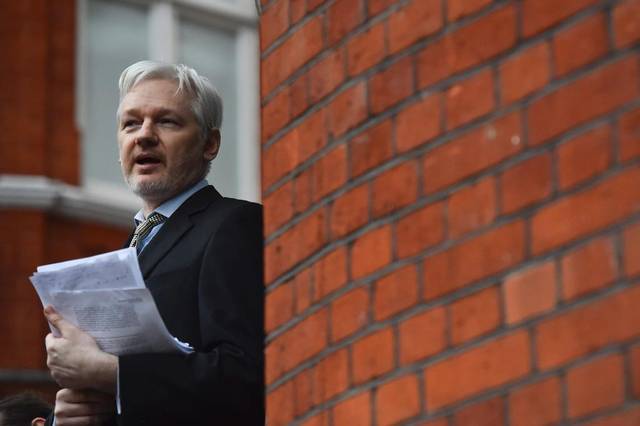 Assange aceptará su extradición a EEUU si Obama tiene clemencia con Manning