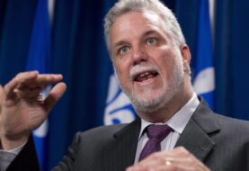 Primer ministro de Quebec califica de "terrorista" el ataque contra mezquita