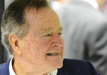 George Bush padre sigue en cuidados intensivos con perspectivas positivas