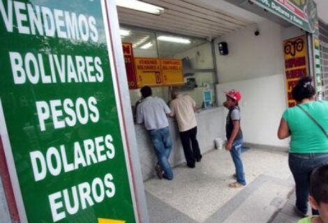 Maduro autoriza crear casas de cambio en estados fronterizos con Colombia