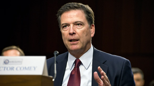 Director del FBI asegura que los rusos también piratearon a los republicanos