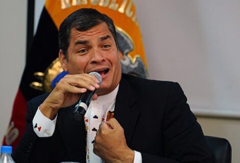 Alertan a ecuatorianos sobre el "perjuicio" de votar al partido de Correa