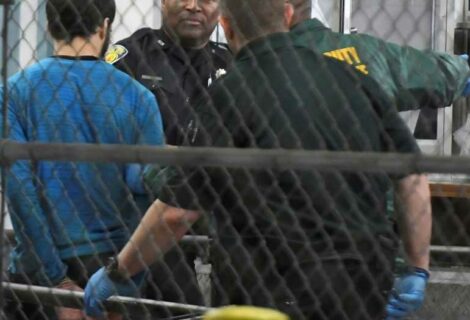 Policía investiga atacante de Florida, un exmilitar con problemas mentales