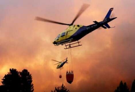 Chile refuerza el combate aéreo contra el fuego con más helicópteros