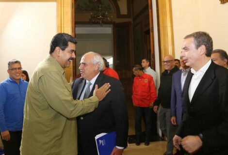 Mediadores presentaron a Maduro propuesta para relanzar diálogo en Venezuela