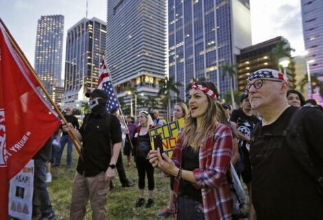 Protestas en Miami tras juramento de Trump