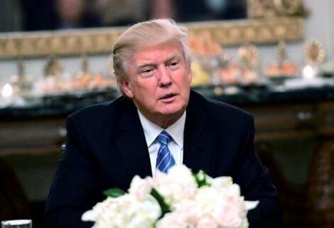 Trump registra la menor aprobación de los últimos 10 presidentes de EEUU