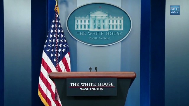 Equipo Trump valora mover ruedas de prensa de Casa Blanca a lugar más amplio