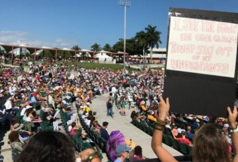 Miles de personas se concentran en Miami para la "Marcha de las Mujeres"