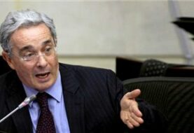 Uribe denuncia que la guerrilla ELN sigue extorsionando