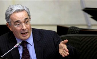 Uribe denuncia que la guerrilla ELN sigue extorsionando