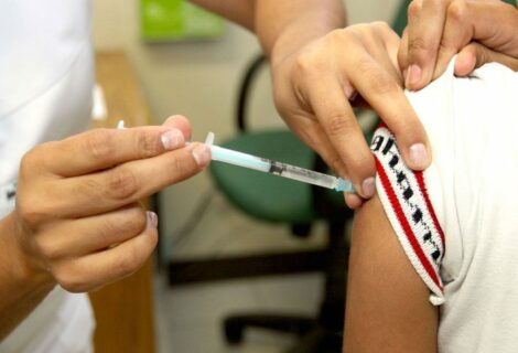 Brasil comienza a vacunar a los niños contra el virus del papiloma humano